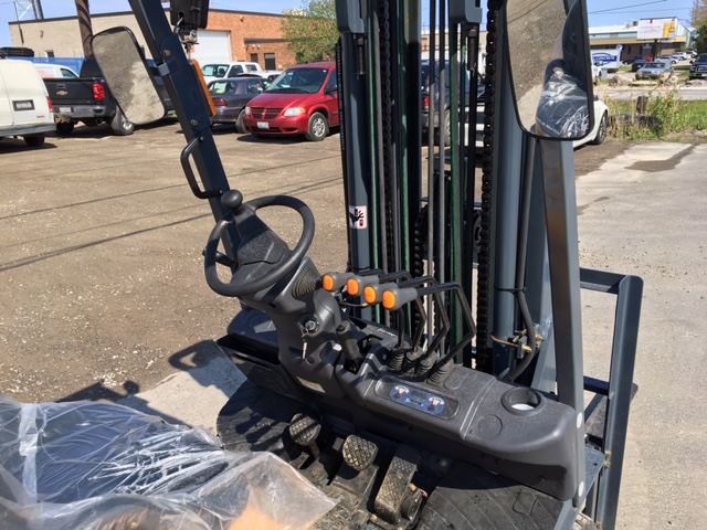 ????✔M. Mechanic Lift Truck Service | 955 Winston Churchill Blvd, Mississauga, ON L5J 4P2, Canada | Phone: (905) 275-8072