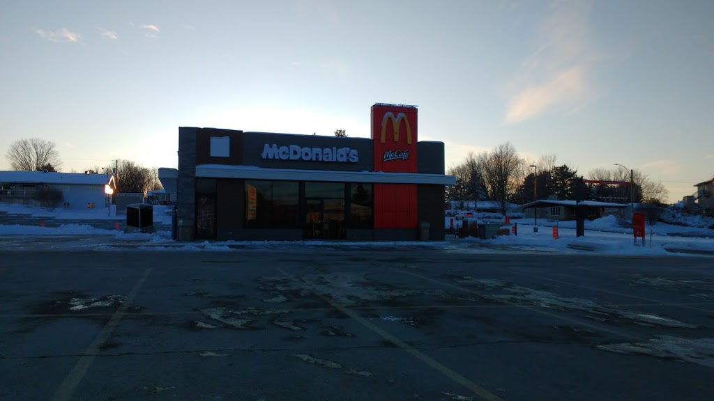 McDonalds | 850 Boulevard Dionne, Saint-Georges, QC G5Y 3T9, Canada | Phone: (418) 228-0085