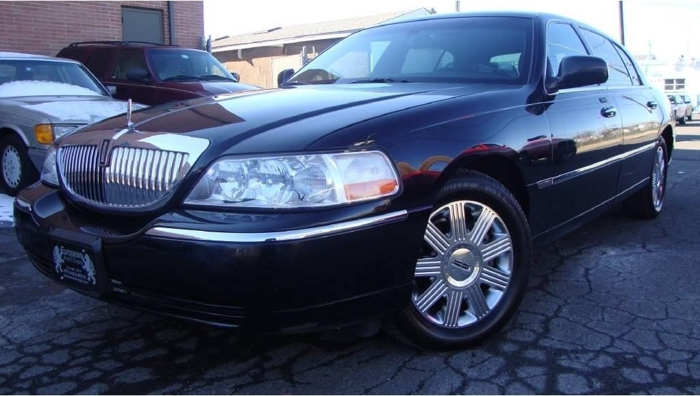 Ottawa Executive Limousine | 27 Briston Private, Ottawa, ON K1G 5P8, Canada | Phone: (613) 260-5466