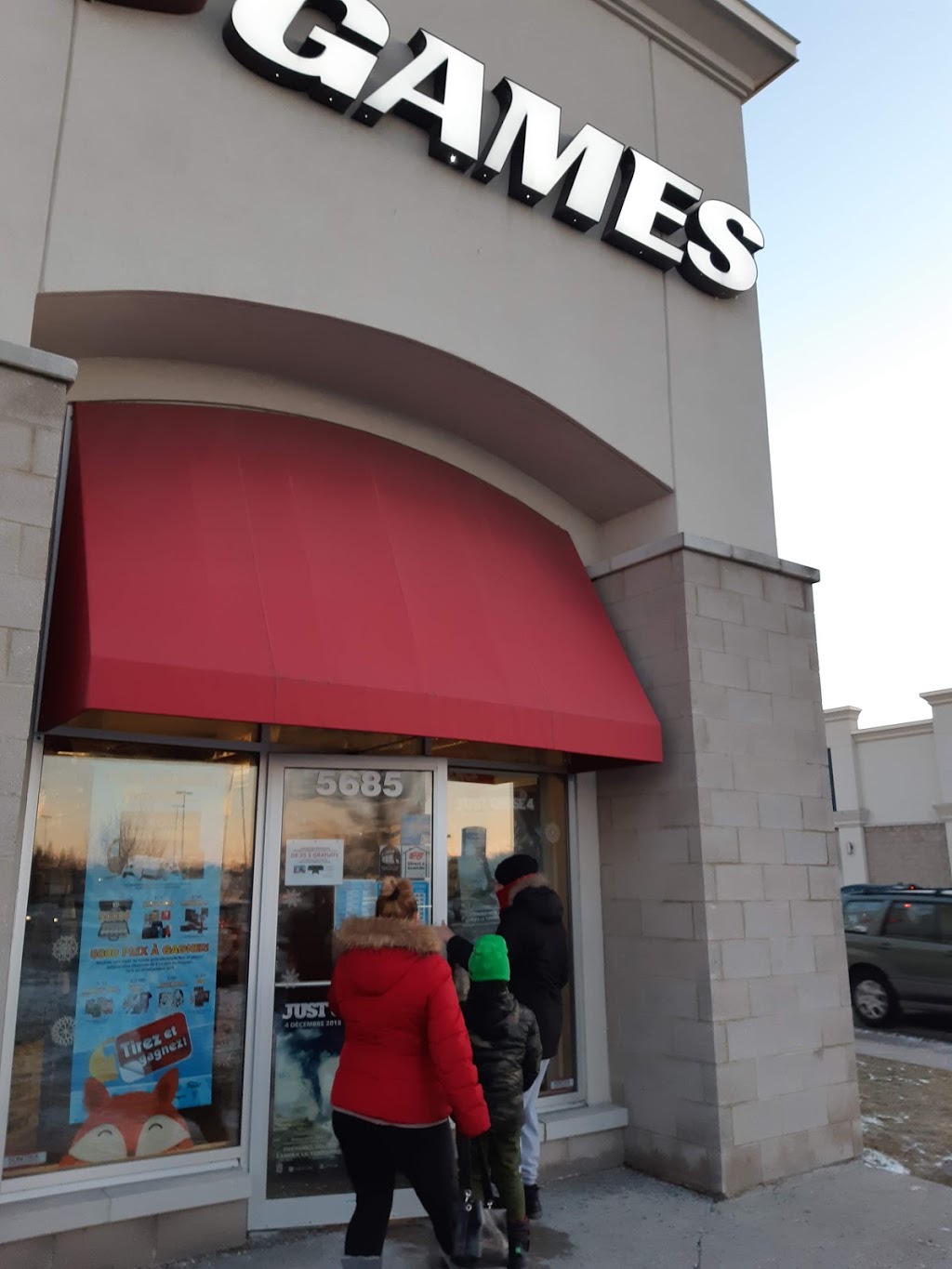 EB Games | SmartCentre Laval East, 5685 Boulevard Robert-Bourassa, Laval, QC H7E 0A4, Canada | Phone: (450) 665-0770