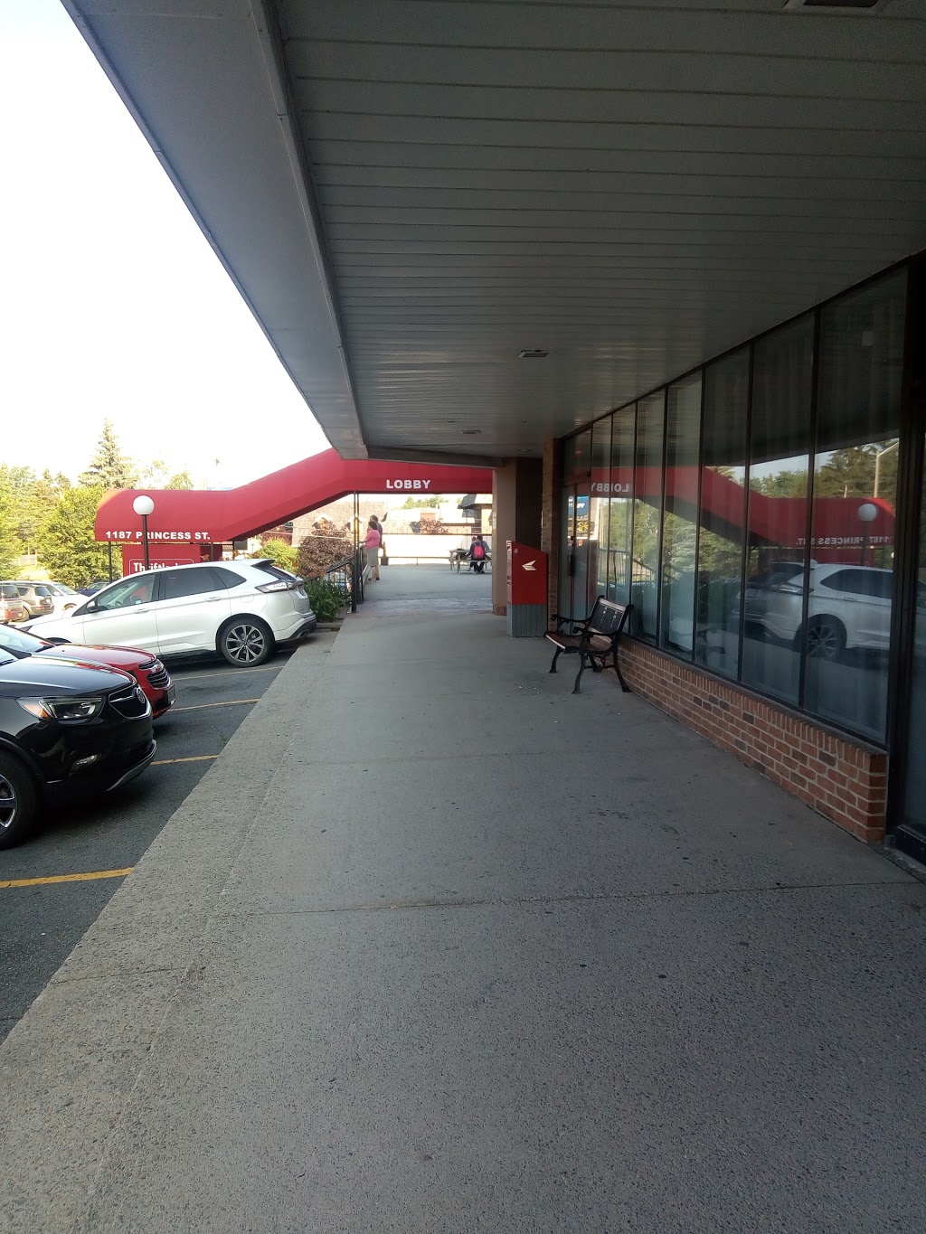 Peachtree Inn | 1187 Princess St, Kingston, ON K7M 3E1, Canada | Phone: (800) 706-0698