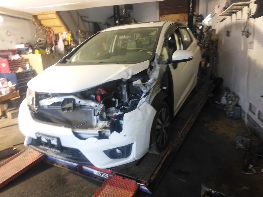 Bulkh Auto Body | 11945 95a Ave, Delta, BC V4C 3W1, Canada | Phone: (604) 588-7275