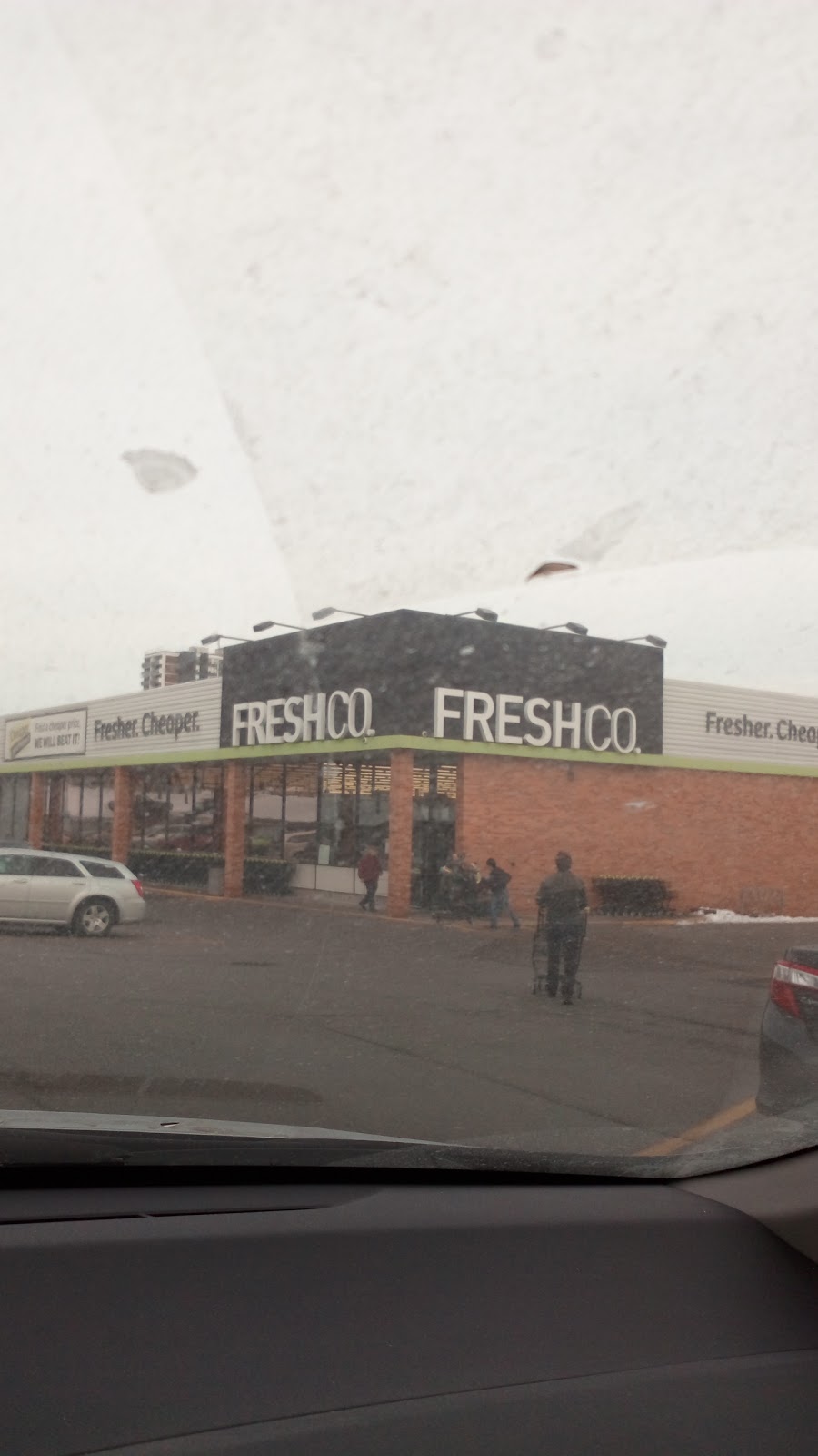 FreshCo | 2201 Brant St, Burlington, ON L7P 3N8, Canada | Phone: (905) 335-2466