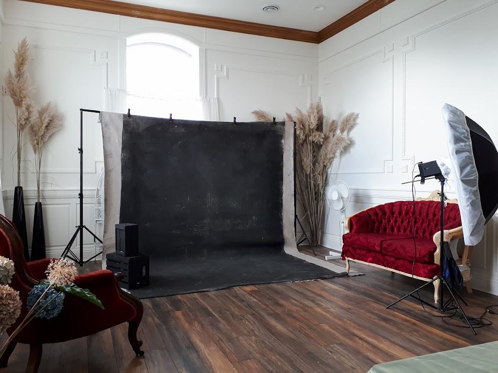 Ana Kat Photography | 319 Governors Ct #4, New Westminster, BC V3L 5S5, Canada | Phone: (604) 256-7786