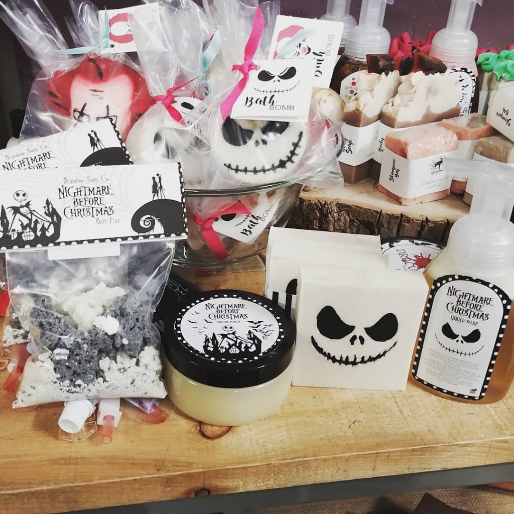 Simply Rustic | 626 Talbot St, St Thomas, ON N5P 1E3, Canada | Phone: (519) 207-7000
