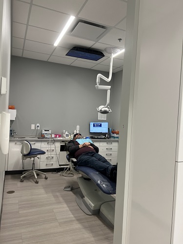 Smiles Dental Group - Edmonton Dentist | 4526 Calgary Trail NW, Edmonton, AB T6H 4A6, Canada | Phone: (587) 410-5994