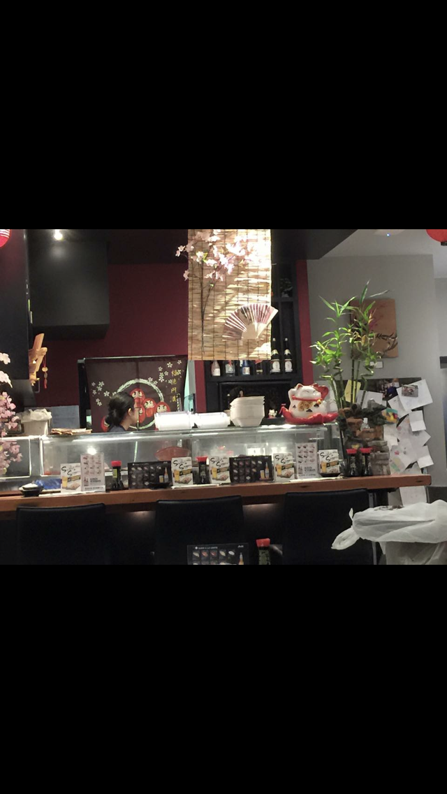 Machi Sushi | 2583 Cadboro Bay Rd, Victoria, BC V8R 5J1, Canada | Phone: (778) 406-1888