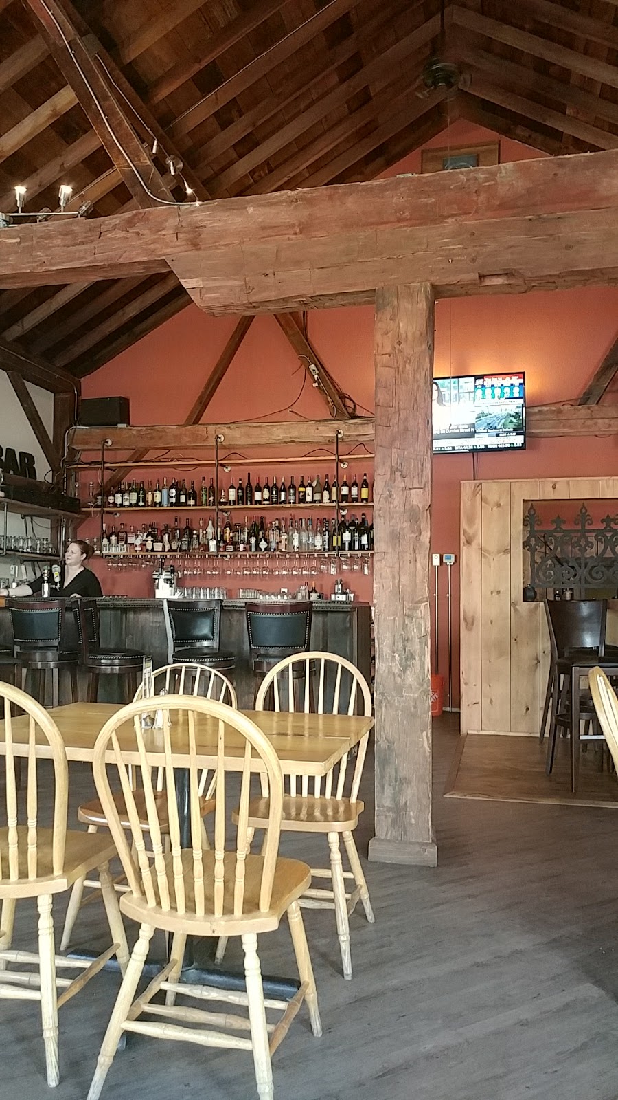 Amiche Restaurant and Social House | 3239 Penetanguishene Rd, Barrie, ON L4M 4Y8, Canada | Phone: (705) 730-1125