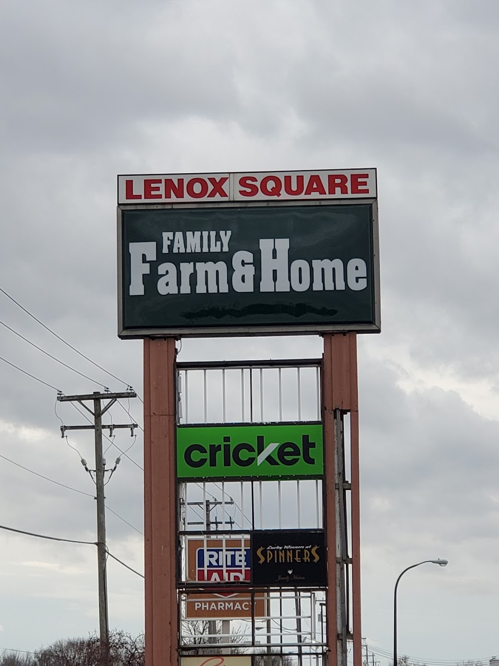 Family Farm & Home | 66875 Gratiot Ave, Richmond, MI 48062, USA | Phone: (586) 727-4364