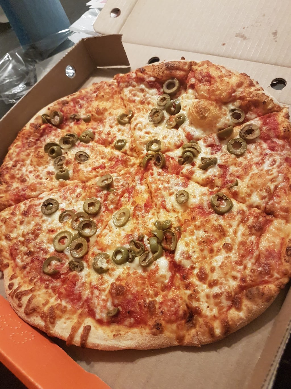 Pizza Pizza | 240 Boulevard Curé-Labelle, Sainte-Rose, QC H7L 3A2, Canada | Phone: (514) 737-1111