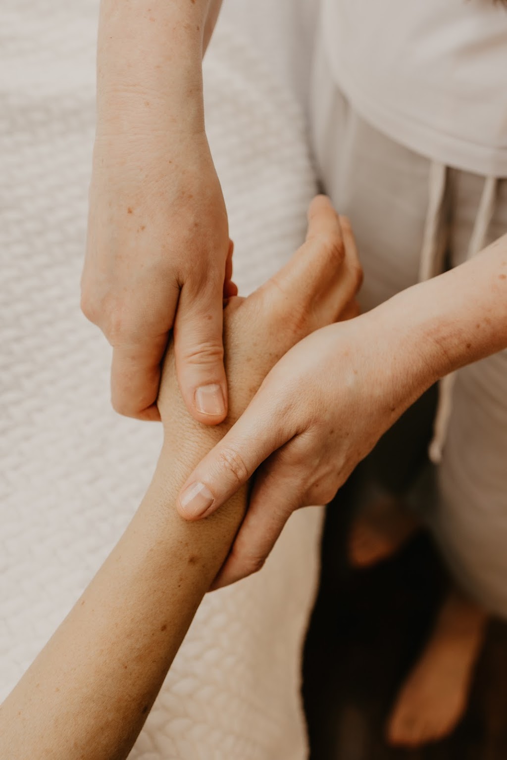 Gabriola Reflexology | Ananda Wellness | 1547 Wild Cherry Terrace, Gabriola, BC V0R 1X5, Canada | Phone: (250) 816-0442