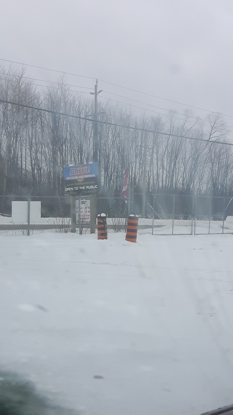 Barrie Recycling And Waste Corp | 26 Ferndale Dr N, Barrie, ON L4N 9V4, Canada | Phone: (705) 792-6557