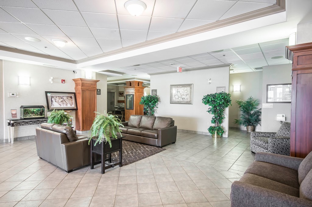 Comfort Inn & Suites | 1090 22 St NE, Salmon Arm, BC V1E 2V5, Canada | Phone: (250) 832-7711