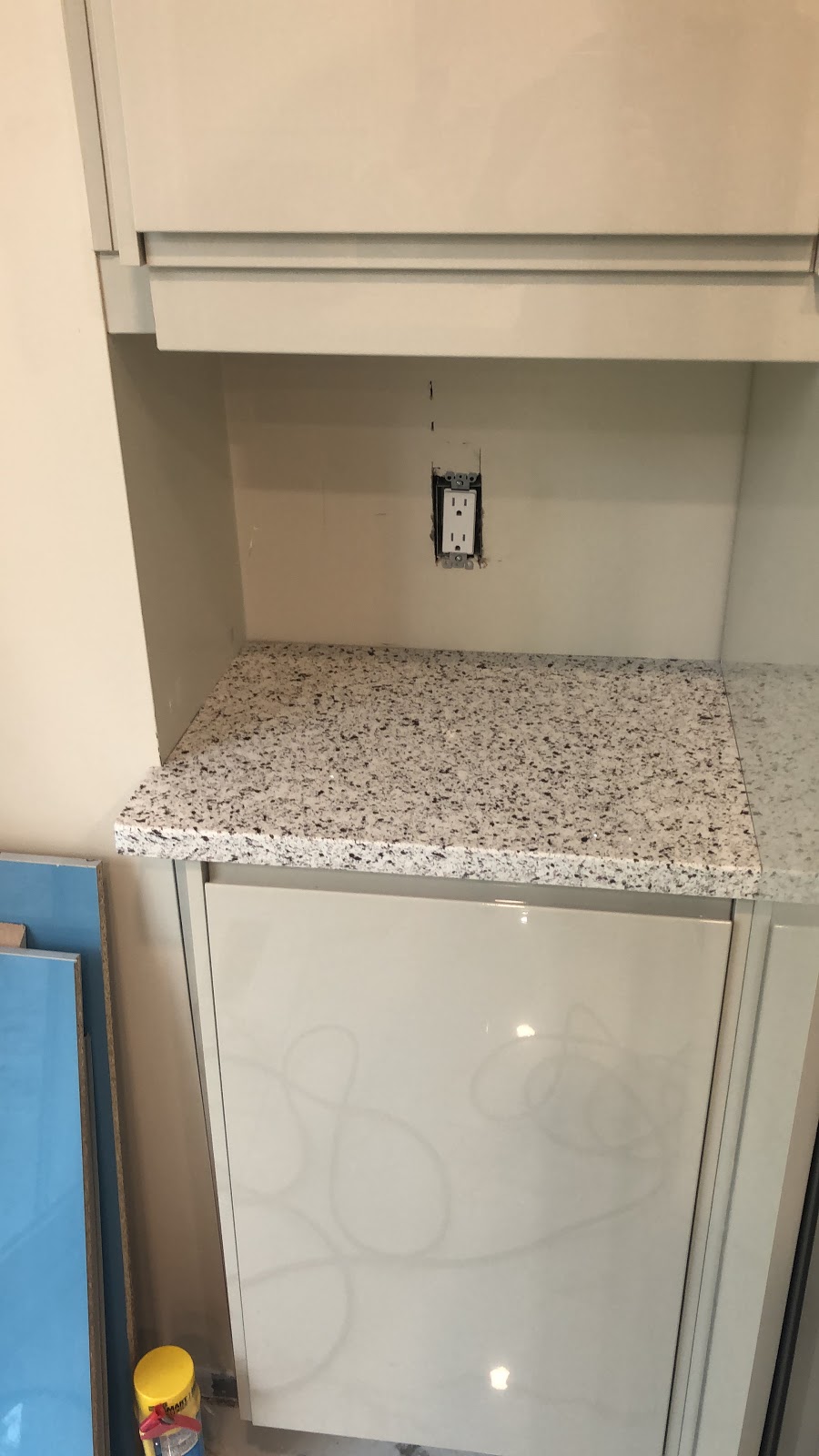 IKEA kitchen cabinets assembly and installation services | 18 Tandridge Crescent, Etobicoke, ON M9W 2P1, Canada | Phone: (416) 880-5731