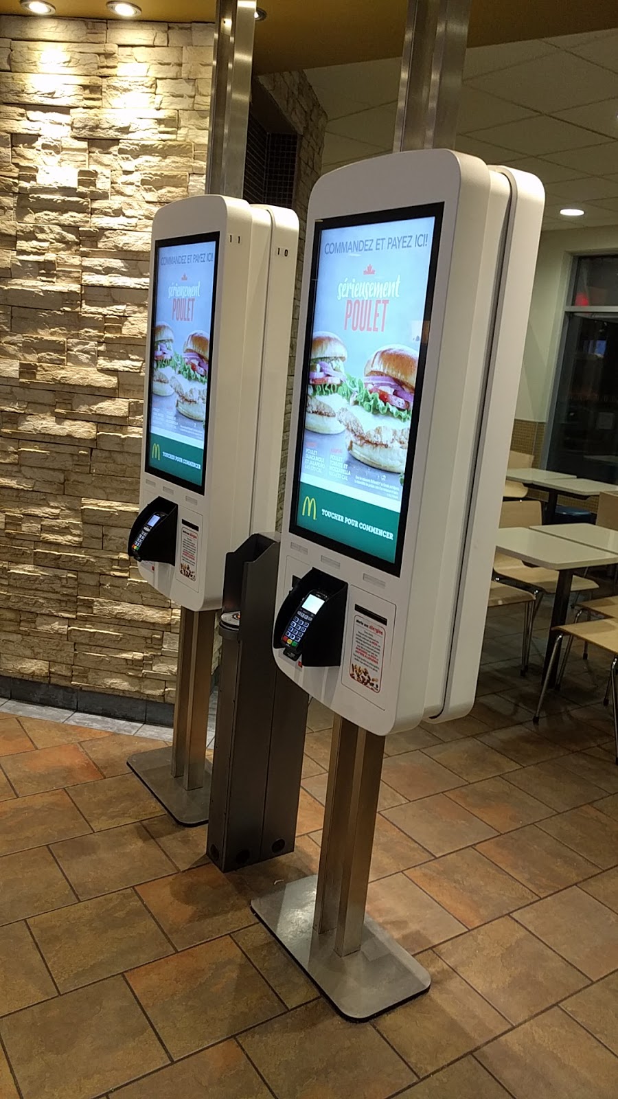 McDonalds | 575 Chemin de Touraine Bureau 400, Boucherville, QC J4B 5E4, Canada | Phone: (450) 641-7800