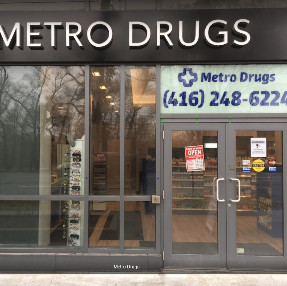 Metro Drugs | health | 320 Scarlett Rd, Etobicoke, ON M9A 4W6, Canada | 4162486224 OR +1 416-248-6224
