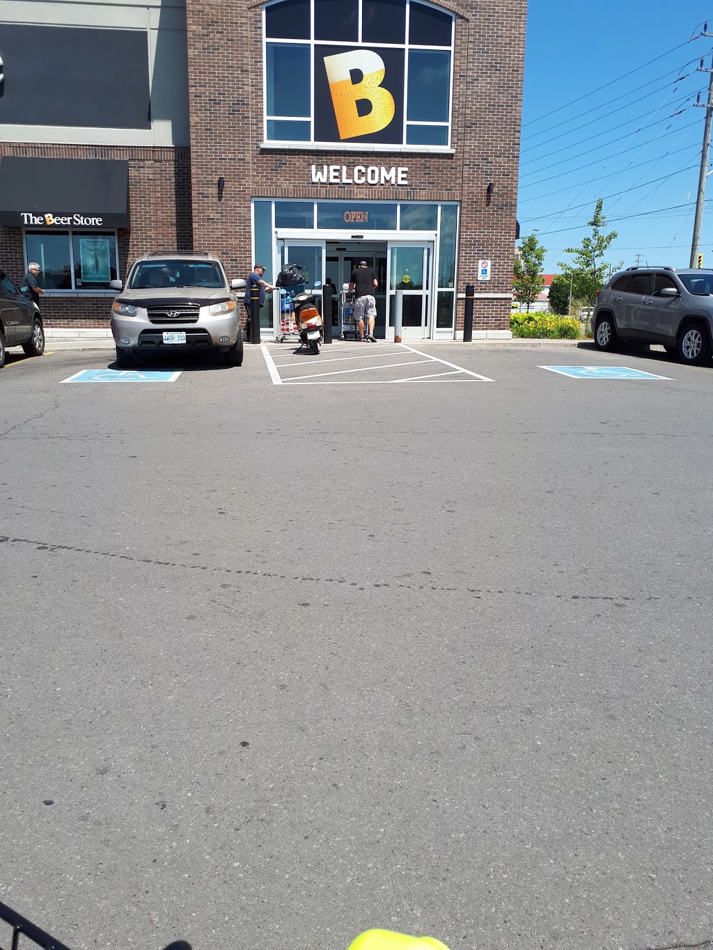 Beer Store 3011 | 50 Market St S, Brantford, ON N3S 2E3, Canada | Phone: (519) 759-0860