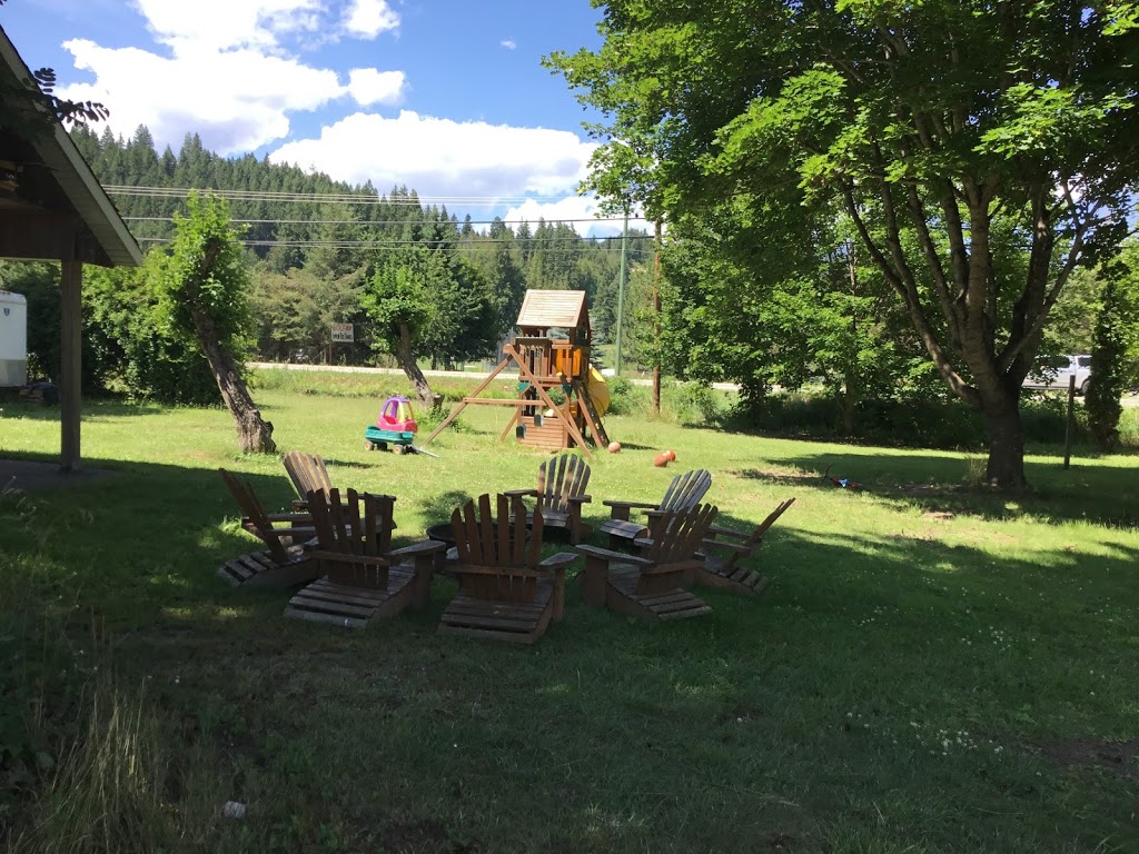 Apple Grove Motel | 6000 50 St NE, Canoe, BC V0E 1K0, Canada | Phone: (250) 832-6955