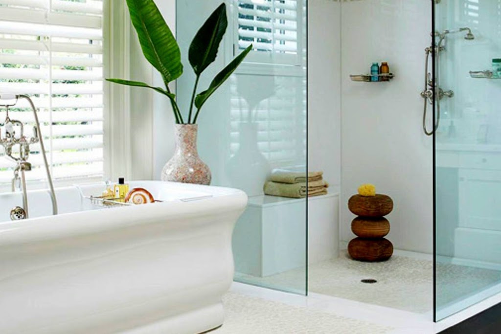 Raymond Quality Glass & Mirror | 13085 Lundys Ln, Niagara Falls, ON L2E 6S4, Canada | Phone: (905) 650-2228