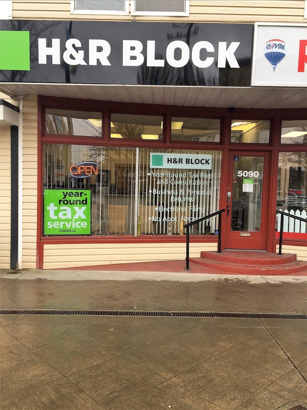 H&R Block | 5158 48 Ave, Delta, BC V4K 1W3, Canada | Phone: (604) 946-6464