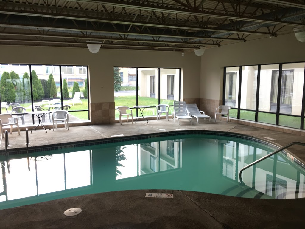 Days Hotel by Wyndham Buffalo Airport | 4345 Genesee St, Cheektowaga, NY 14225, USA | Phone: (716) 631-0800