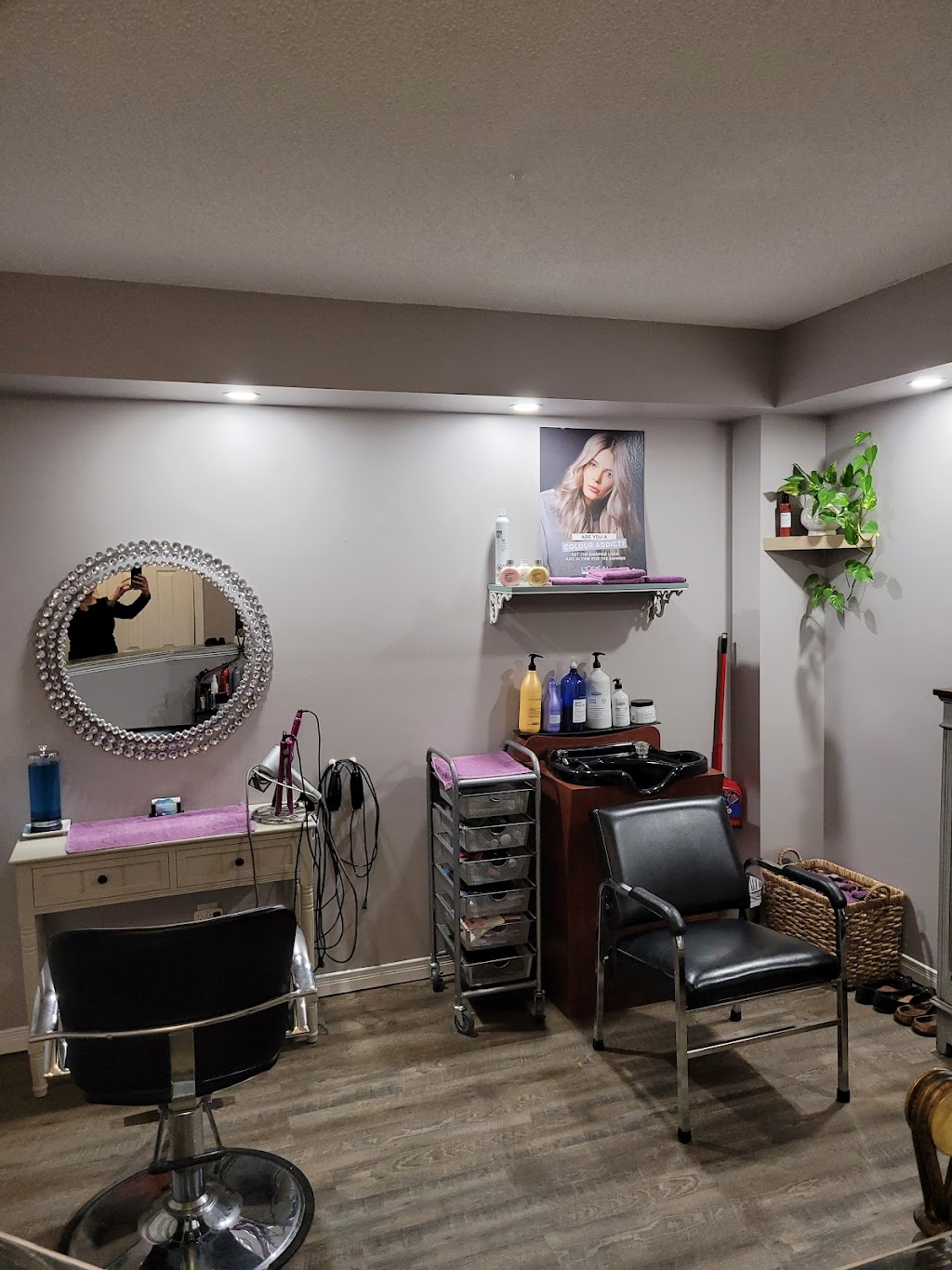 Platinum Hair Studio | 157 Wade Square, Courtice, ON L1E 3E5, Canada | Phone: (289) 356-2322