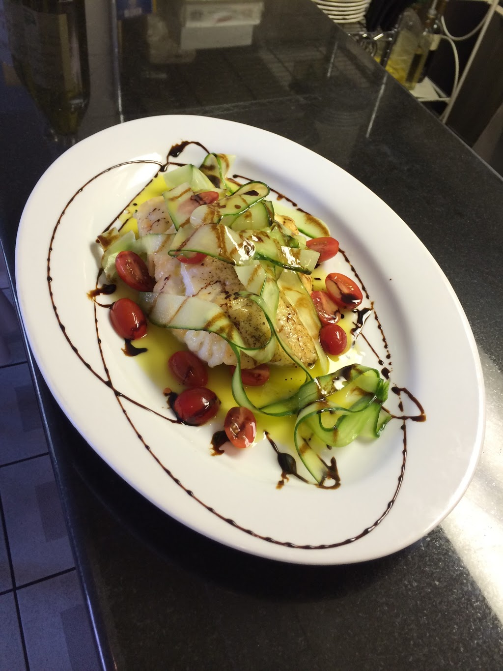 La Luna Rossa Ristorante | 2404-C Edmonton Trail, Calgary, AB T2E 3M8, Canada | Phone: (403) 452-3080
