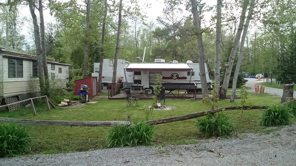 Bee Happy Family Campground | 1181 Big Bay Point Rd, Innisfil, ON L9S 2N6, Canada | Phone: (705) 722-3030