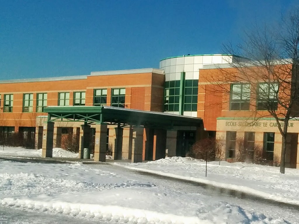 Le Carrefour | 123 Chemin du Petit-Bois, Varennes, QC J3X 1P7, Canada | Phone: (450) 645-2363