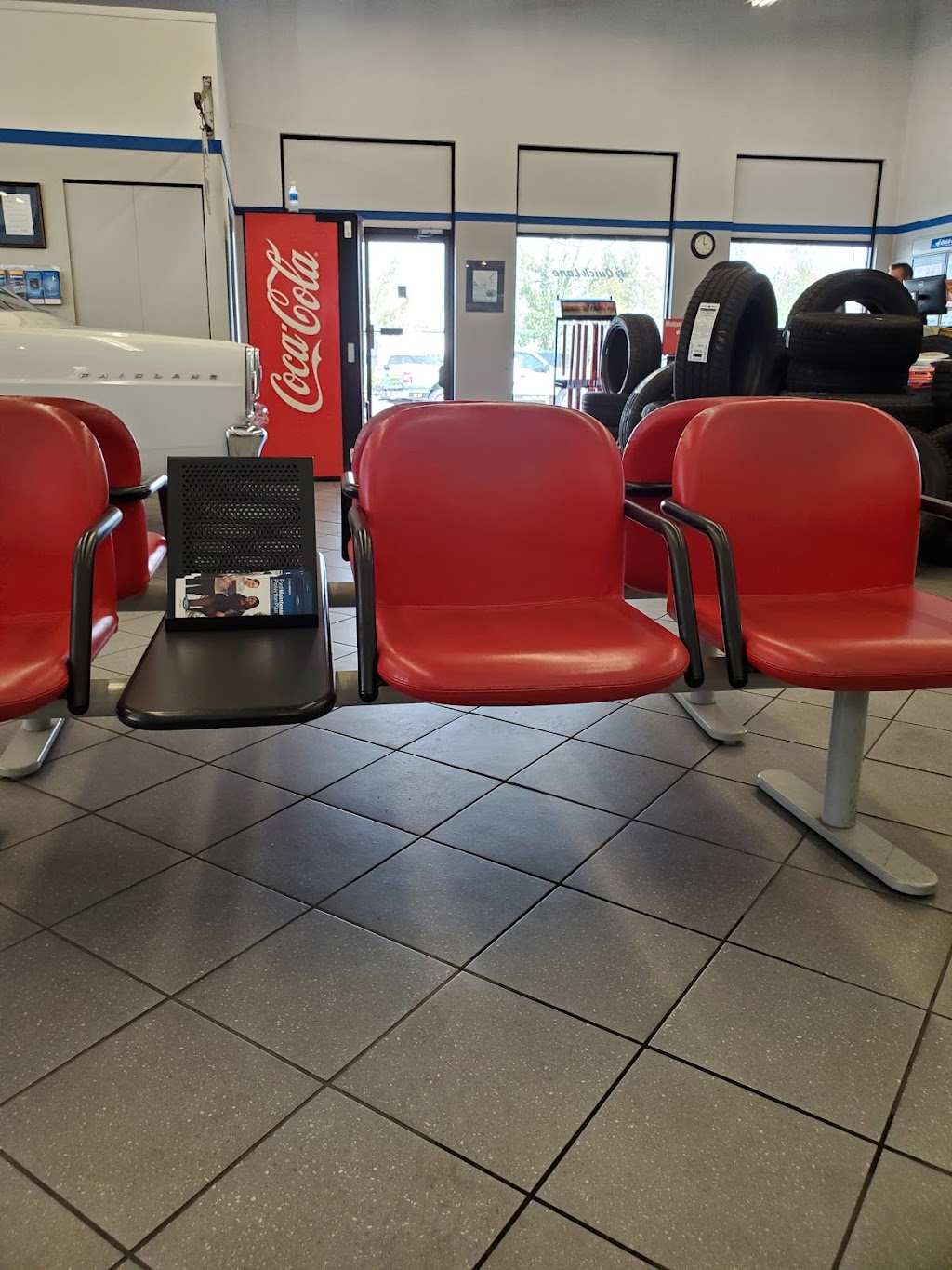 Quick Lane Tire & Auto Centre | 3050 King George Blvd, Surrey, BC V4P 1A2, Canada | Phone: (604) 536-0876