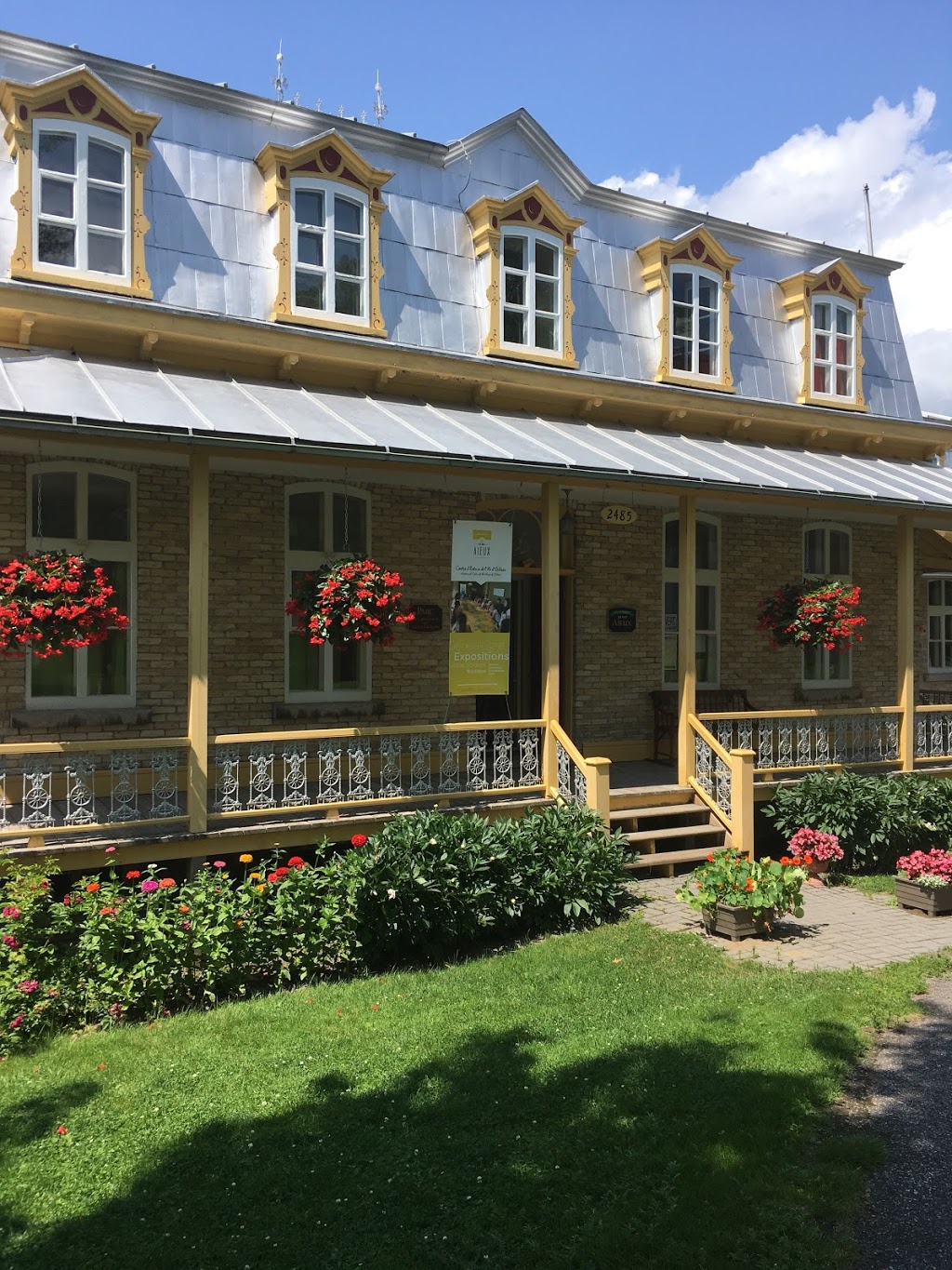 THE HOUSE OF OUR ANCESTORS | 2485 Chemin Royal, Sainte-Famille, QC G0A 3P0, Canada | Phone: (418) 829-0330