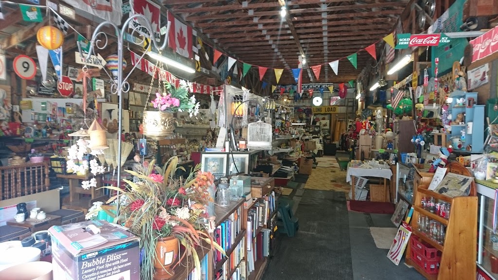 Firefly Flea & Farmers Market | 1720 Kirkfield Rd, Kirkfield, ON K0M 2B0, Canada | Phone: (705) 883-8333