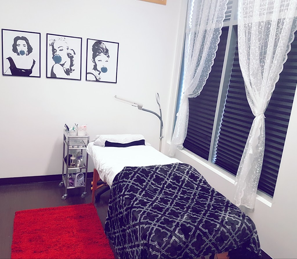 Lash & Sass | 5222 130 Ave SE, Calgary, AB T2Z 0G4, Canada | Phone: (403) 879-2993