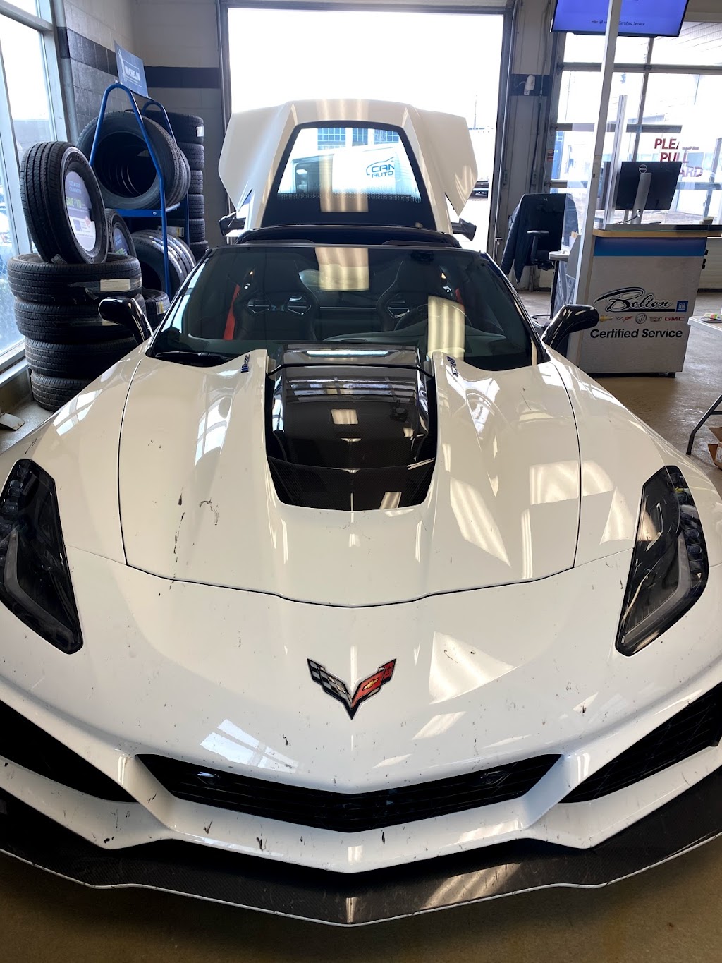 canada auto glass | 30 Beaty Ave #3, Toronto, ON M9K 3B4, Canada | Phone: (647) 533-7676