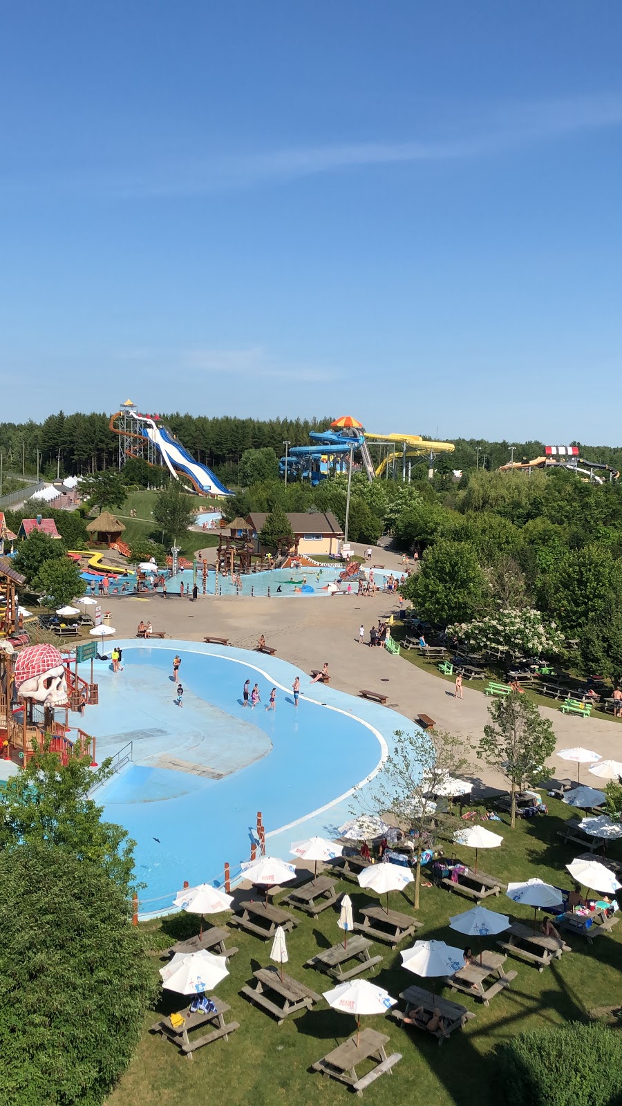Calypso Theme Waterpark | 2015 Calypso St, Limoges, ON K0A 2M0, Canada | Phone: (613) 443-9995