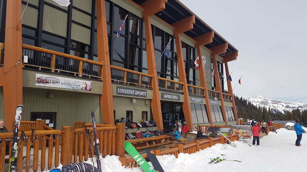 The Lookout Lounge Kitchen & Bar | 1 Sunshine Access Rd, Edgewater, AB T1L 1J5, Canada | Phone: (877) 542-2633