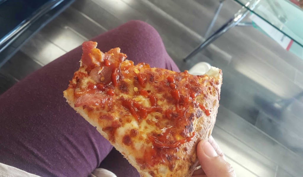 Jonis Pizza | 525 Mohawk Rd E, Hamilton, ON L8V 2J5, Canada | Phone: (905) 387-1212