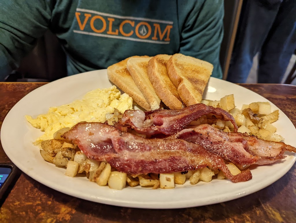 Turtle Beach Cafe | 5022 Johnston Rd, Port Alberni, BC V9Y 5L7, Canada | Phone: (250) 723-5663