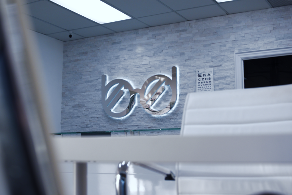Burlington Optical | 516 Plains Rd E #11, Burlington, ON L7T 2E1, Canada | Phone: (905) 631-6588