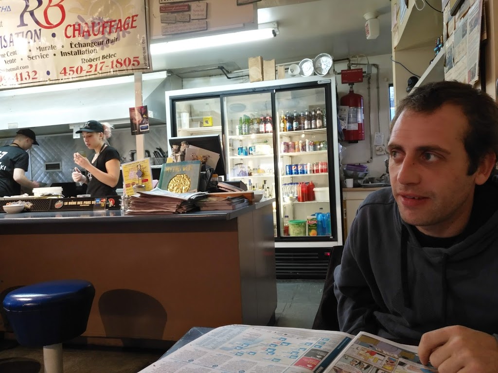 Restaurant St-Zotique Souvlaki | 2727 Rue Principale, Saint-Zotique, QC J0P 1Z0, Canada | Phone: (450) 217-0694