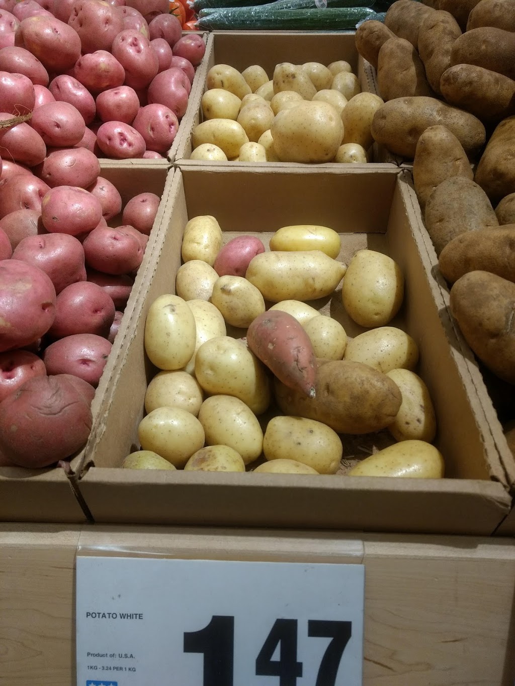 Jasons No Frills | 1951 Eglinton Ave W, York, ON M6E 2J7, Canada | Phone: (866) 987-6453