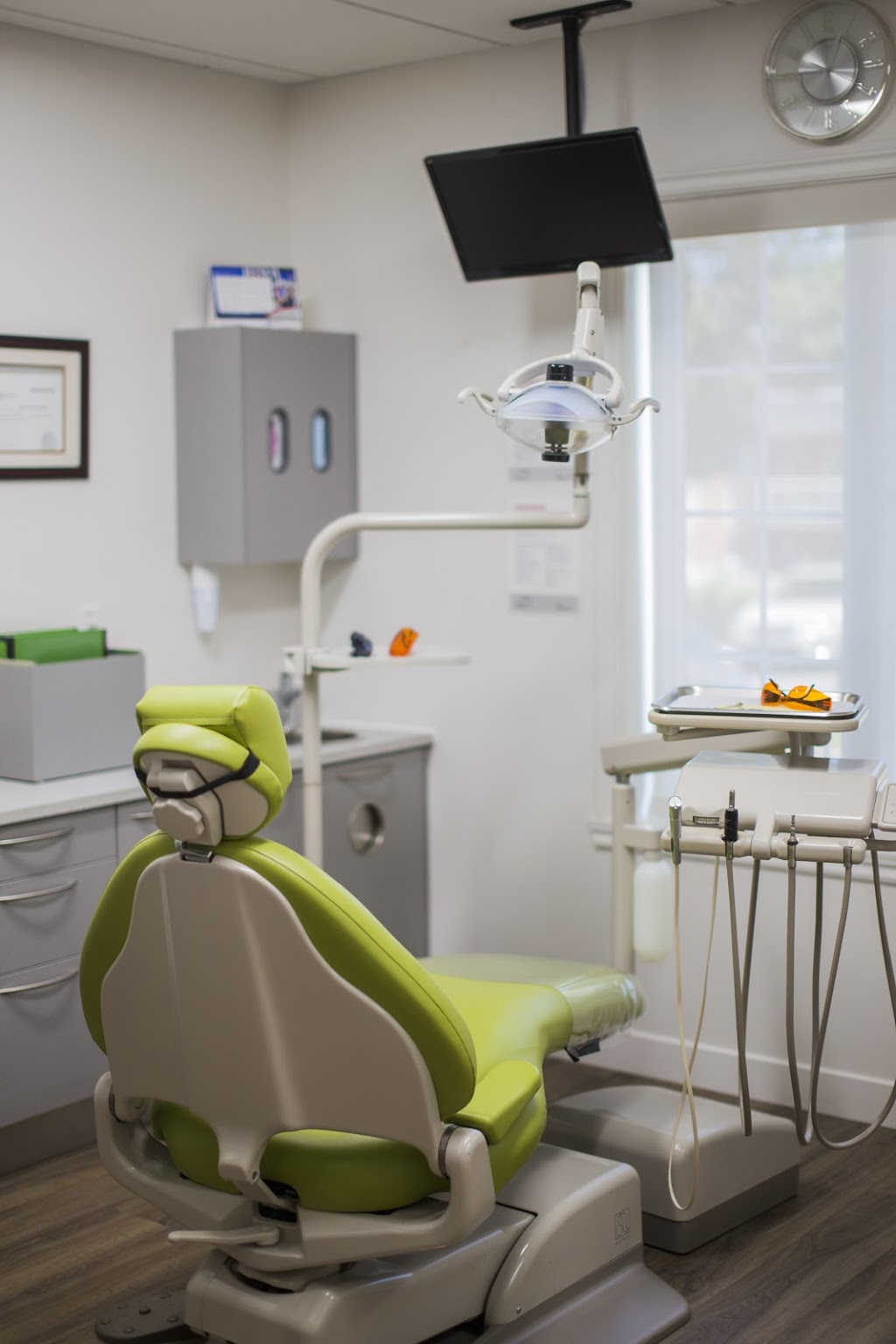 Dental Clinic France Gascon | dentist | 4999 Boulevard Saint-Charles #101, Sainte-Geneviève, QC H9H 3M8, Canada | 5146207084 OR +1 514-620-7084