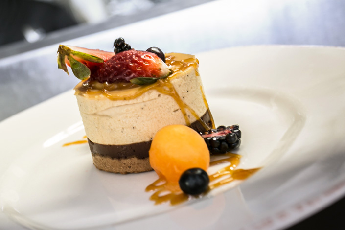 SHAKER Cuisine & Mixologie | 3695 Rue de lHêtrière #250, Saint-Augustin-de-Desmaures, QC G3A 2Z5, Canada | Phone: (418) 872-8885