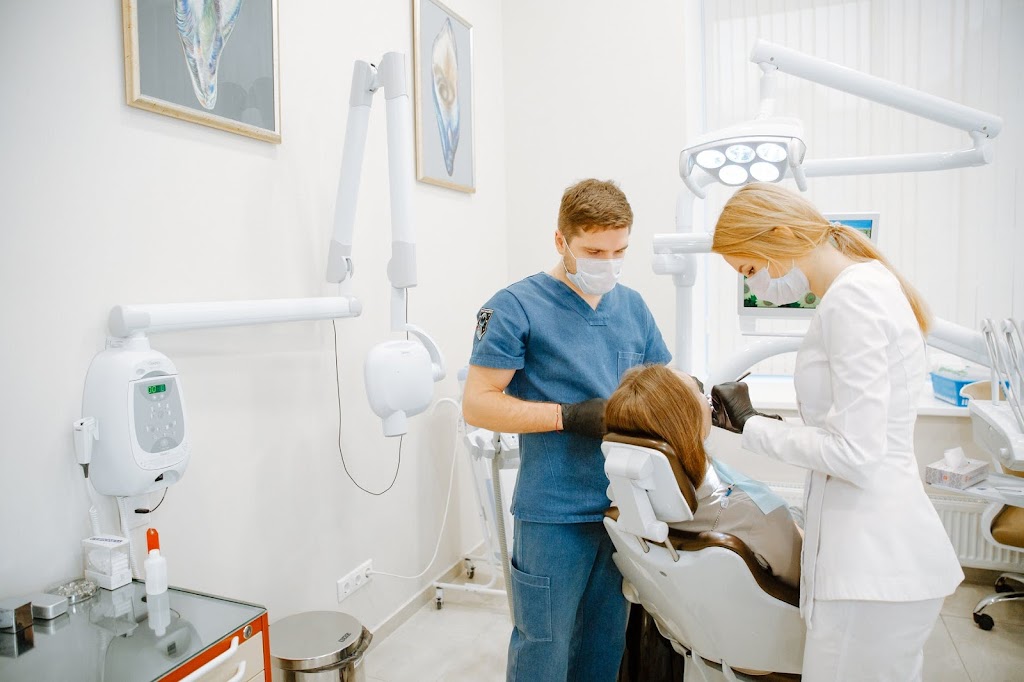 CompuSmiles Inc Denture Clinic | 1700 Corydon Ave #209, Winnipeg, MB R3N 0K1, Canada | Phone: (204) 487-7237