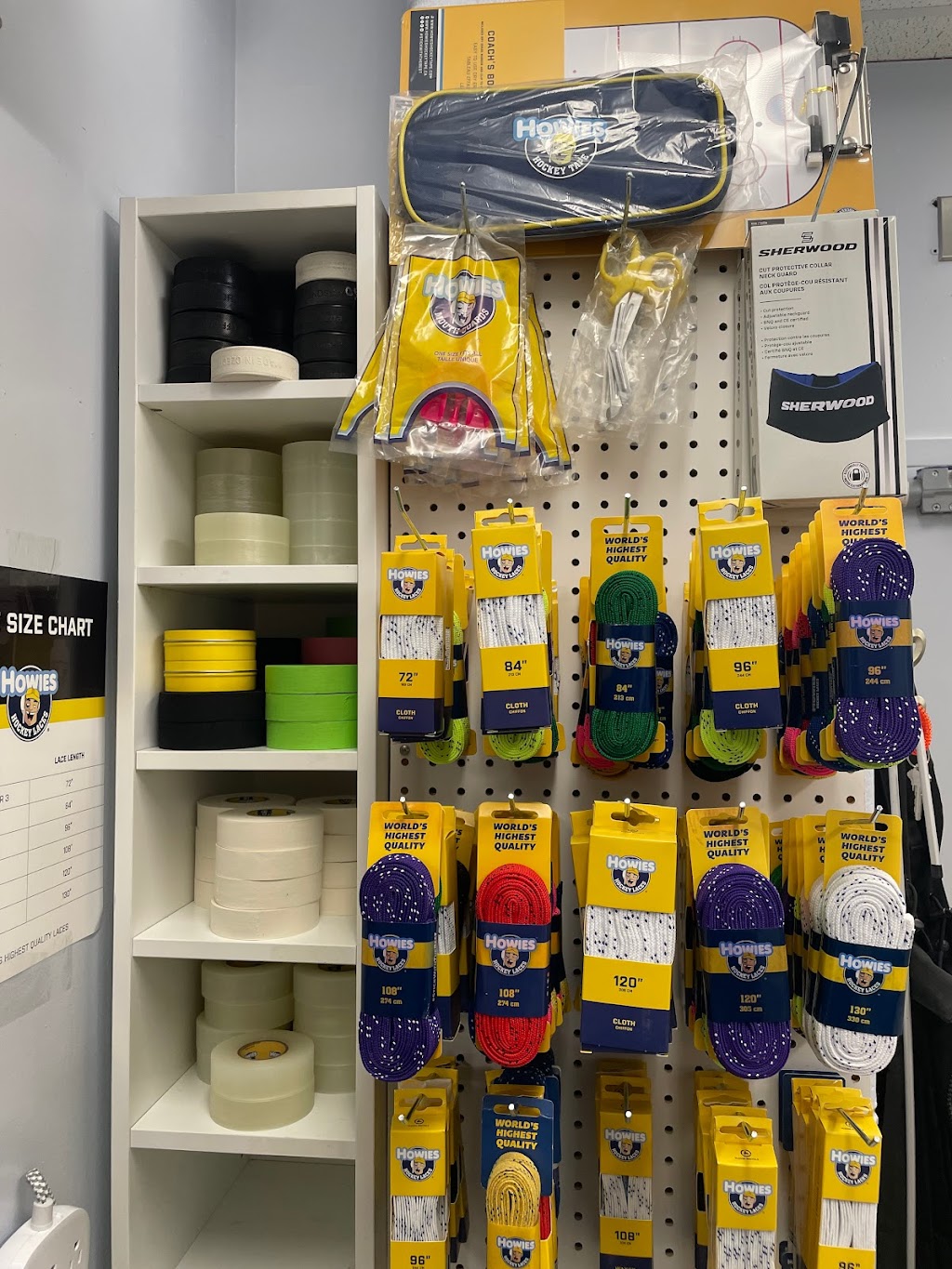 The Village Pro Shop - Manotick | 5572 Dr Leach Dr, Manotick, ON K4M 1C8, Canada | Phone: (613) 263-2858