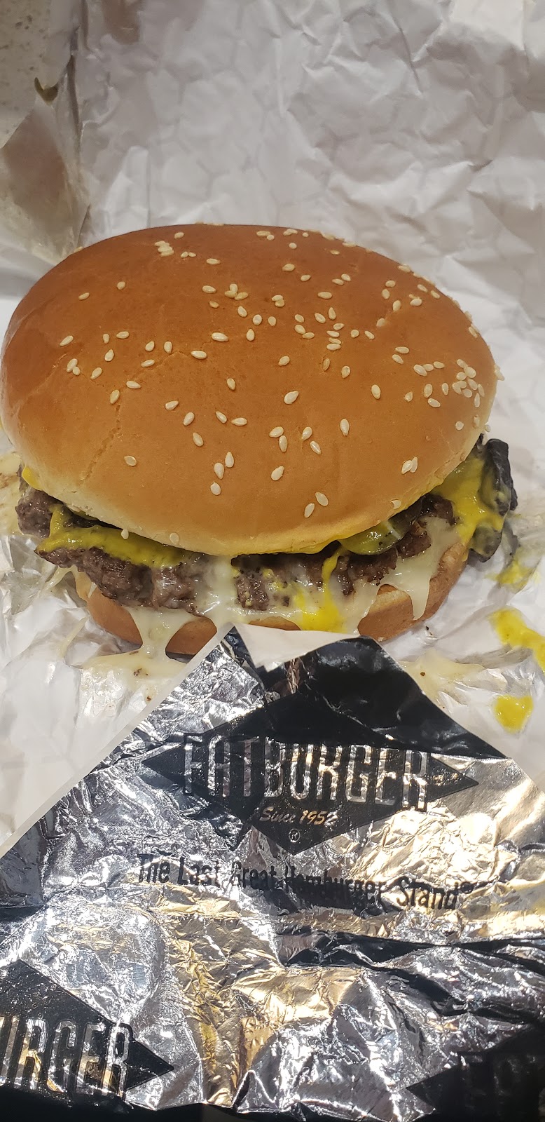 Fatburger River Cree | 300 E Lapotac Blvd, Edmonton, AB T7X 3Y3, Canada | Phone: (780) 930-2673