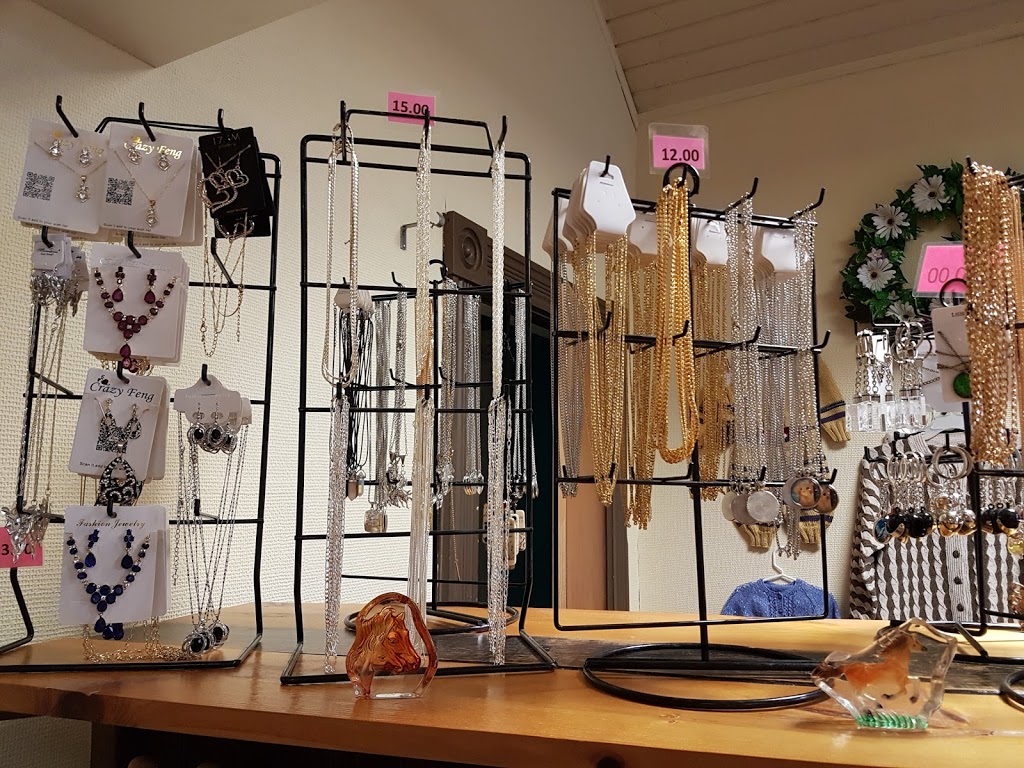Gift Nearby | 2040 Victoria St, Gorrie, ON N0G 1X0, Canada | Phone: (519) 335-5350