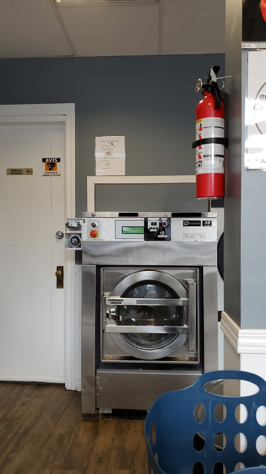 Buanderie Levis | Buanderie Levis, 5650 Rue Saint-Louis, Lévis, QC G6V 4E8, Canada | Phone: (418) 614-6146