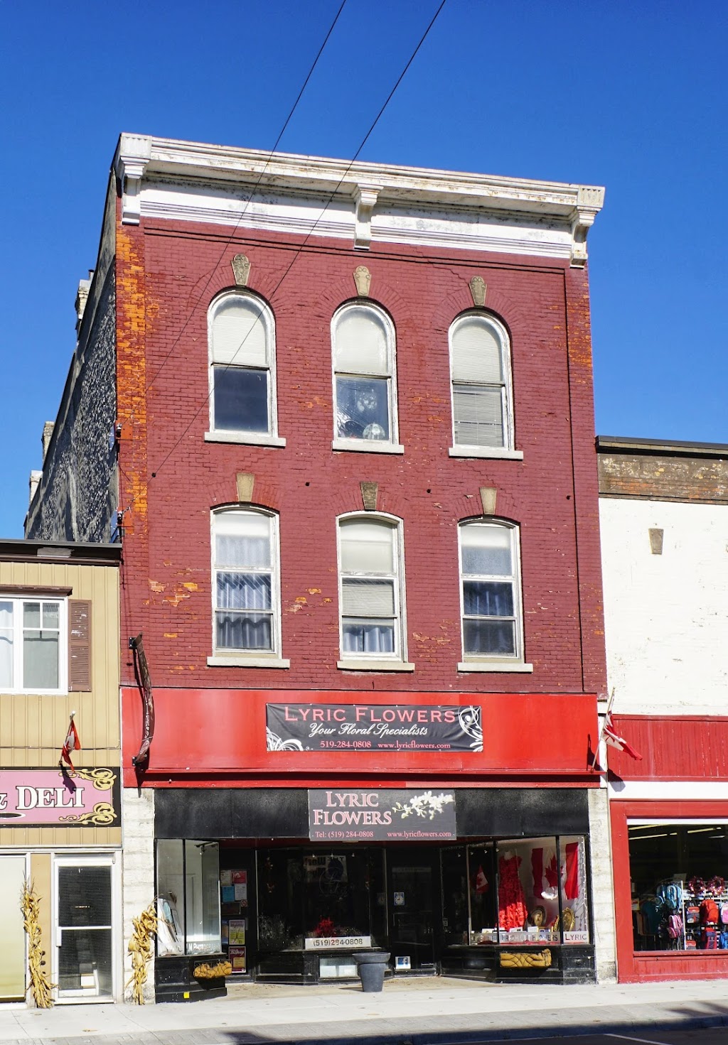 Lyric Flowers | 123 Queen St E, St. Marys, ON N4X, Canada | Phone: (519) 284-0808