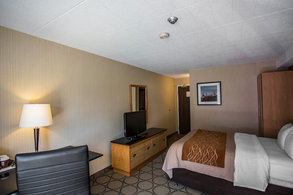 Comfort Inn Ottawa East | 1252 Michael St, Gloucester, ON K1J 7T1, Canada | Phone: (613) 744-2900